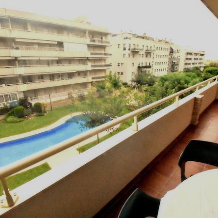 Apartamentos Sol Dorada Салоу Экстерьер фото