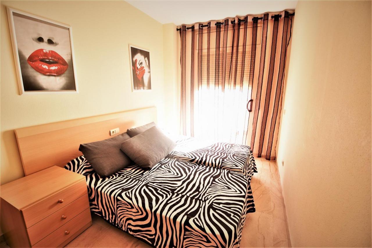 Apartamentos Sol Dorada Салоу Экстерьер фото